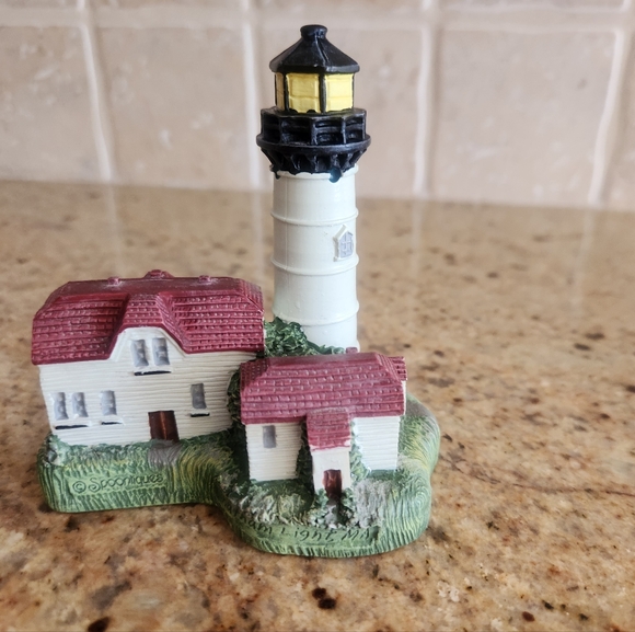 Two Spoontiques Lighthouses, Chatham Light and Thirty Mile Point - Picture 7 of 9